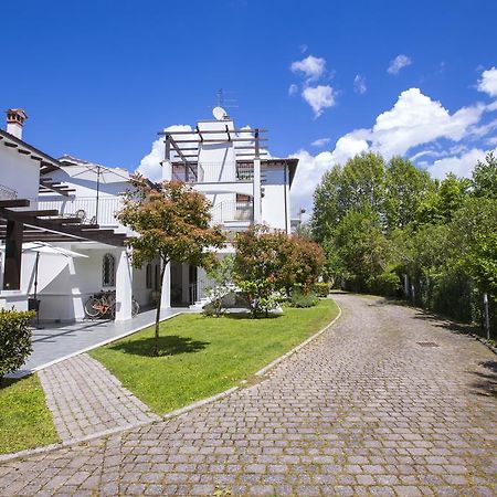 Residence Casa Bianca 马里纳迪马萨 外观 照片