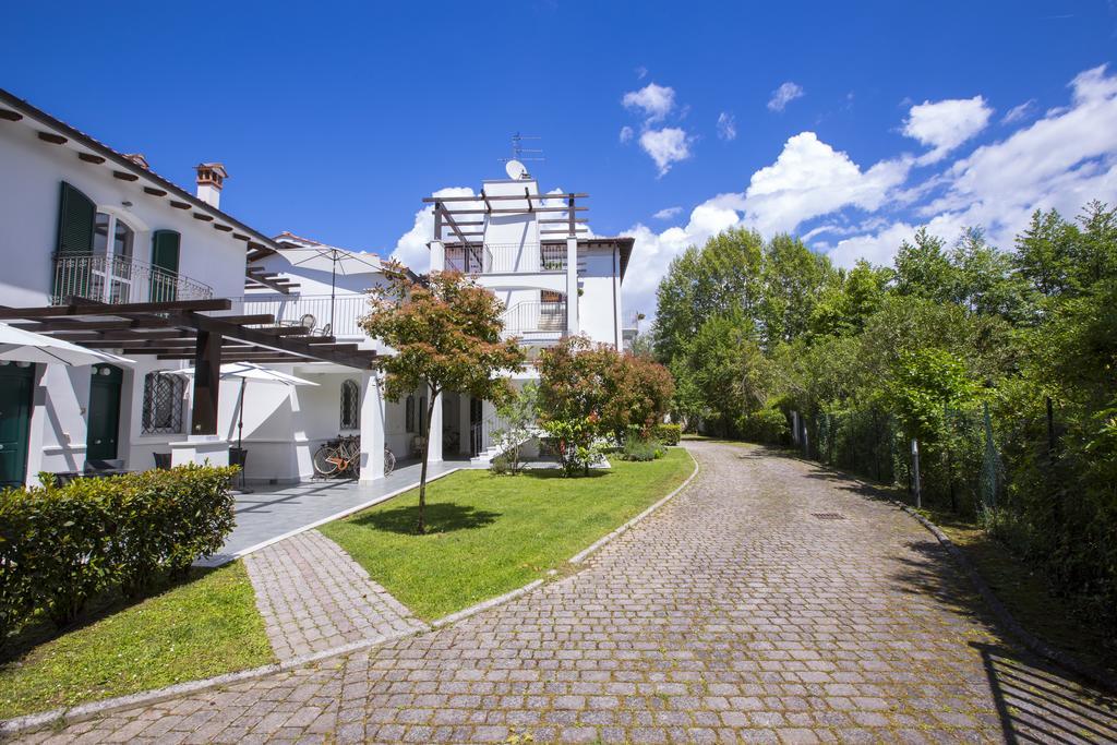Residence Casa Bianca 马里纳迪马萨 外观 照片