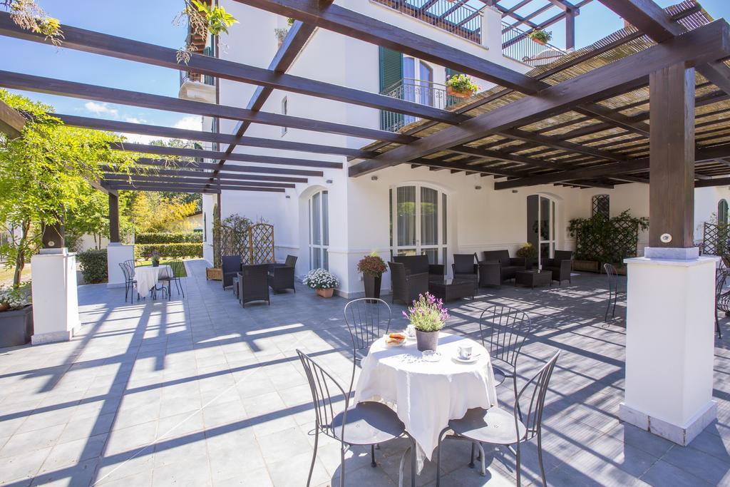 Residence Casa Bianca 马里纳迪马萨 外观 照片