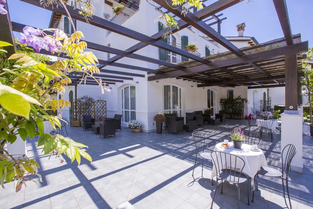 Residence Casa Bianca 马里纳迪马萨 外观 照片