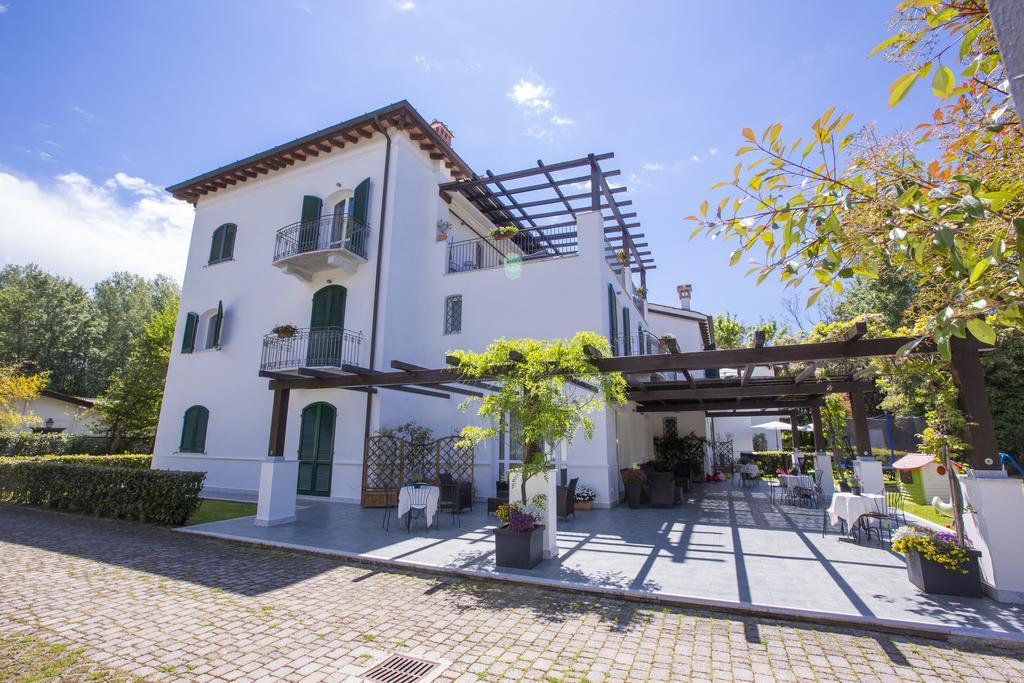 Residence Casa Bianca 马里纳迪马萨 外观 照片