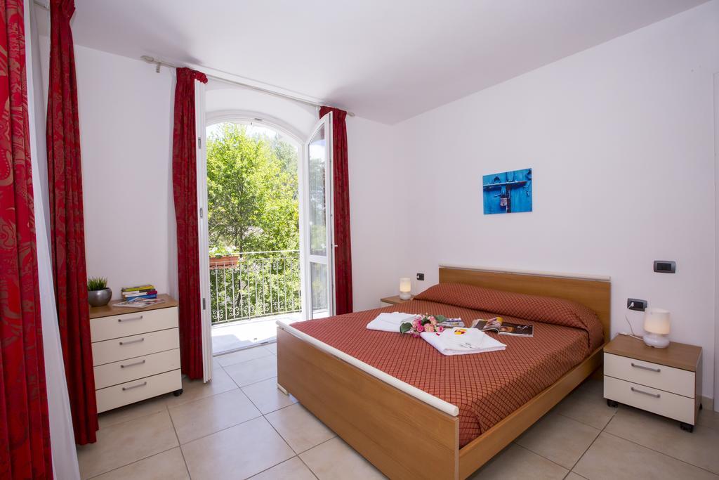 Residence Casa Bianca 马里纳迪马萨 外观 照片